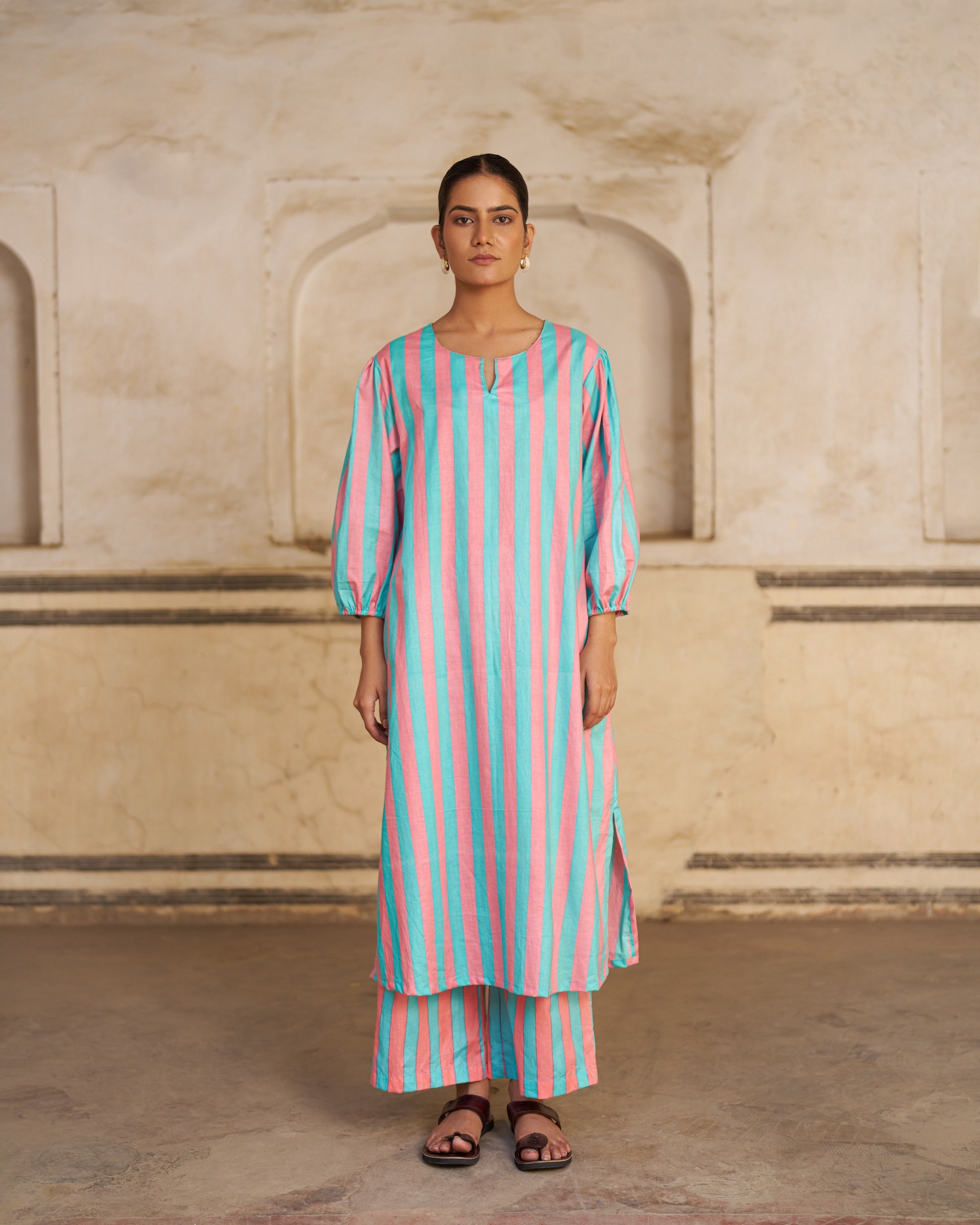 Gulrukh Kurta Set | Aqua Pink