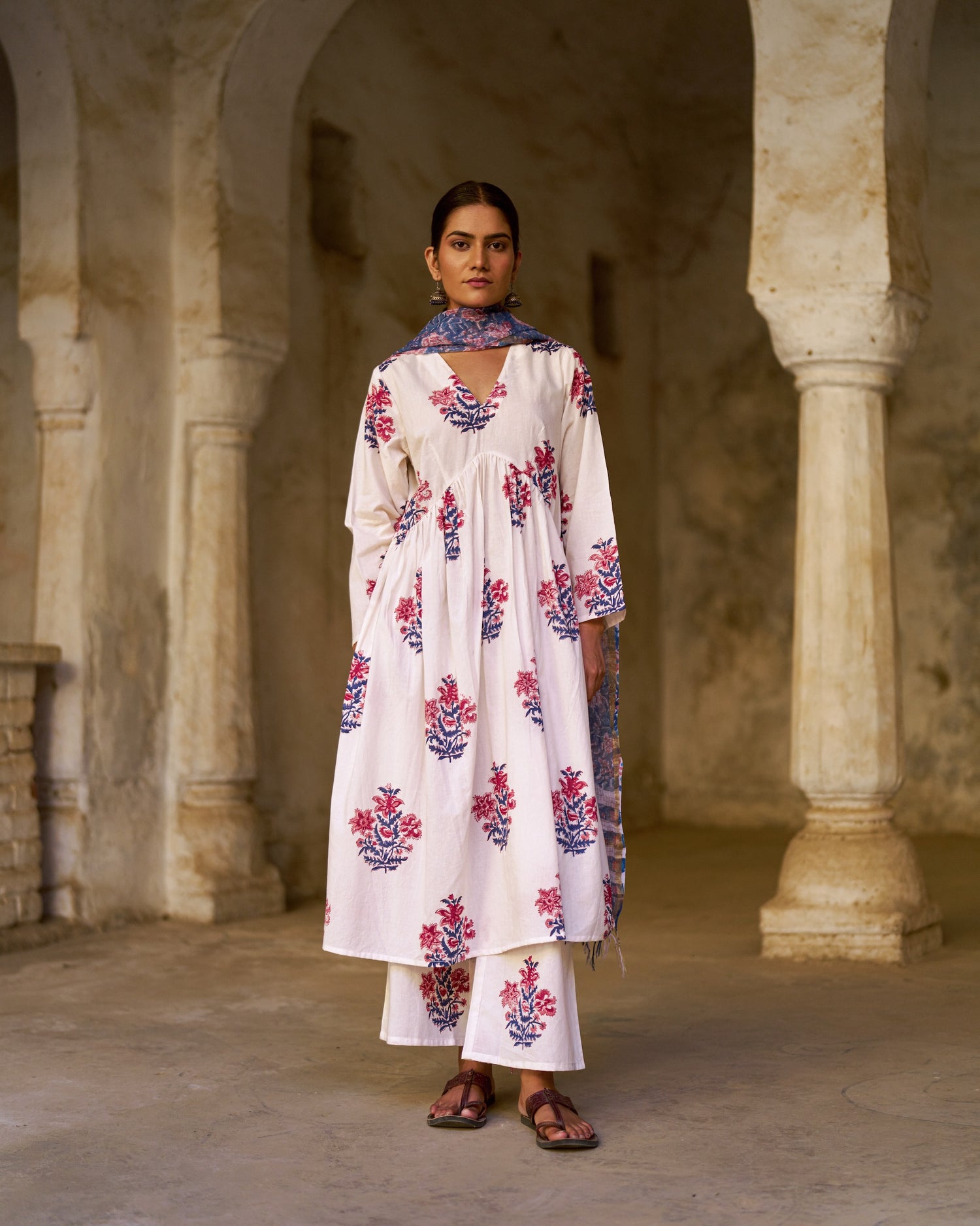 Nayra Kurta Set | Ivory Blossom